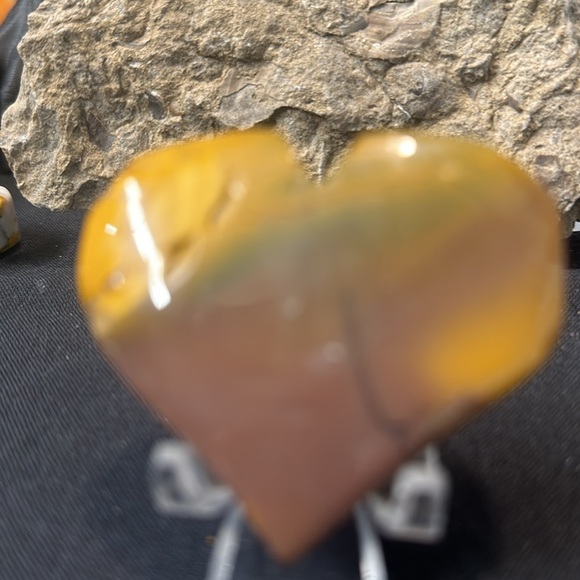 Mookaite heart crystal brown & mustard from Australia - Picture 3 of 3